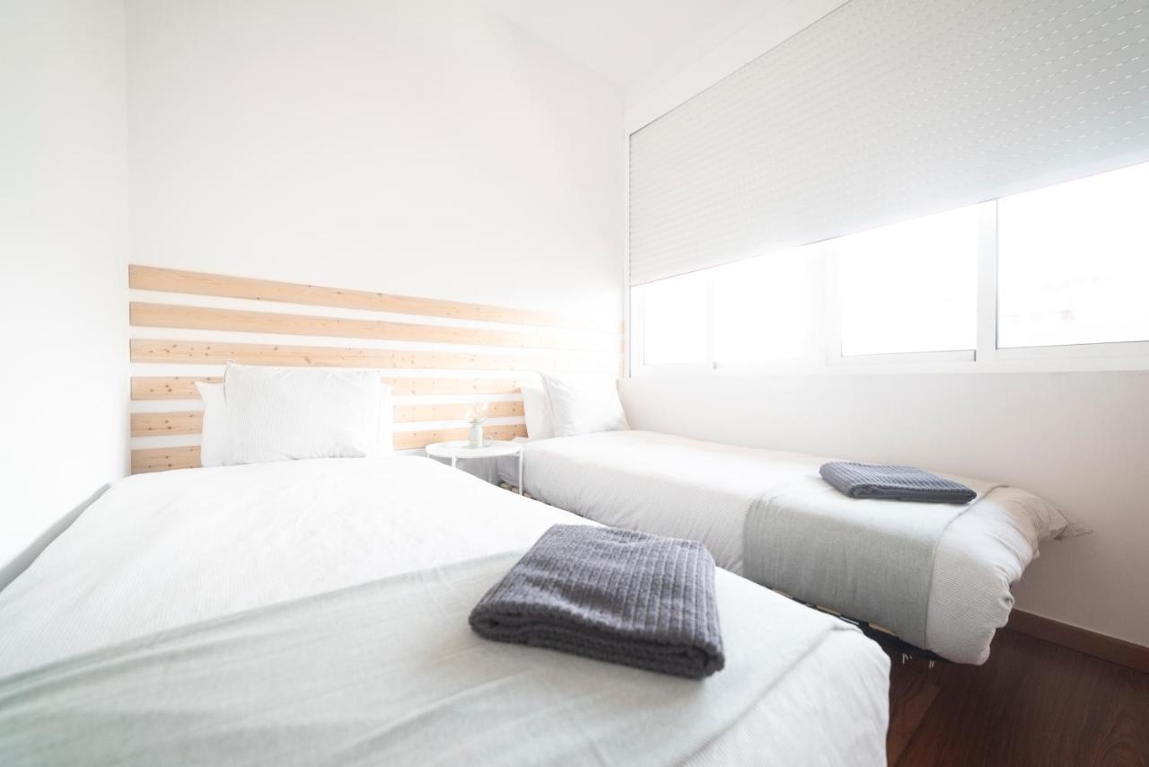 Apartamento Tierra Ferrol Bagian luar foto